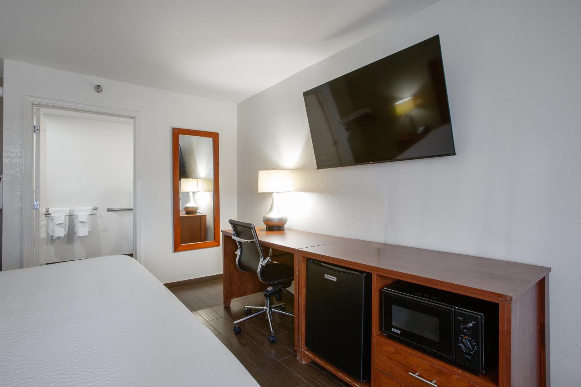 The Hotel Serene Glendale Peoria, Surestay Collection By Best Western Exterior photo